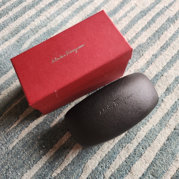 *SALE! NWT Salvatore Ferragamo Sunglasses SF894S 55-17-140 - Picture 5 of 10